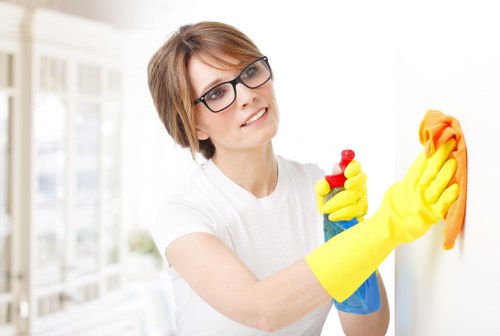 Oven cleaning service for a compact flat kitchen in Camberwell